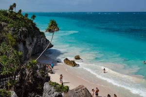 Paradise of turquoise waters in the Riviera Maya